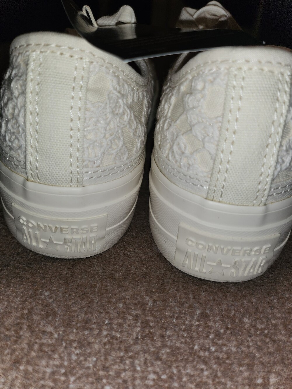 Converse Women’s Low Top Lace Sneakers in Cream - Picture 4 of 6
